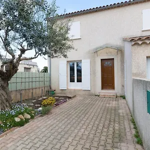 https://belle-maison-familiale-proche-du-centre-ville-davignon.fr-provencehotel.com