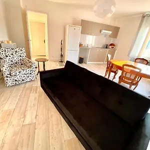 https://2-grandes-chambres.midi-pyreneeshotels.com